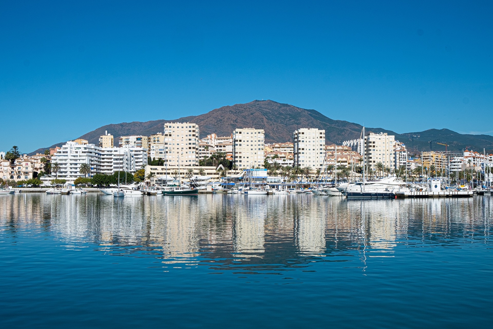 Read more about the article Estepona: A Mediterranean Jewel on the Andalusian Coast